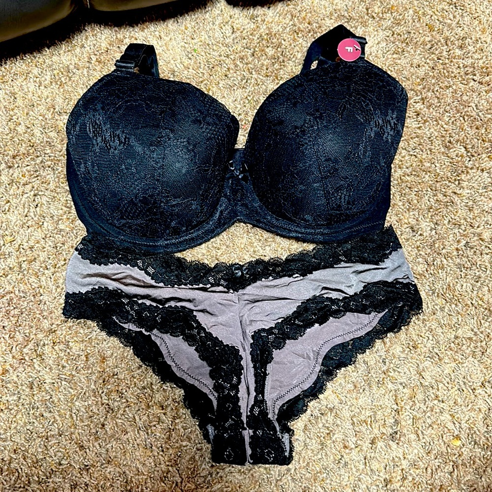 H&M 34F bra and size 8 cheeky